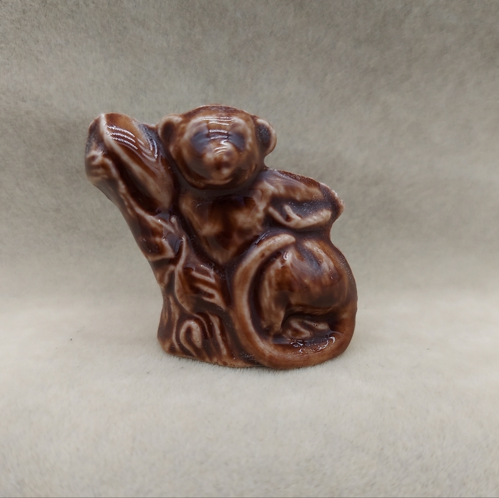 Monkey figurine Wade Whimsies Made In England